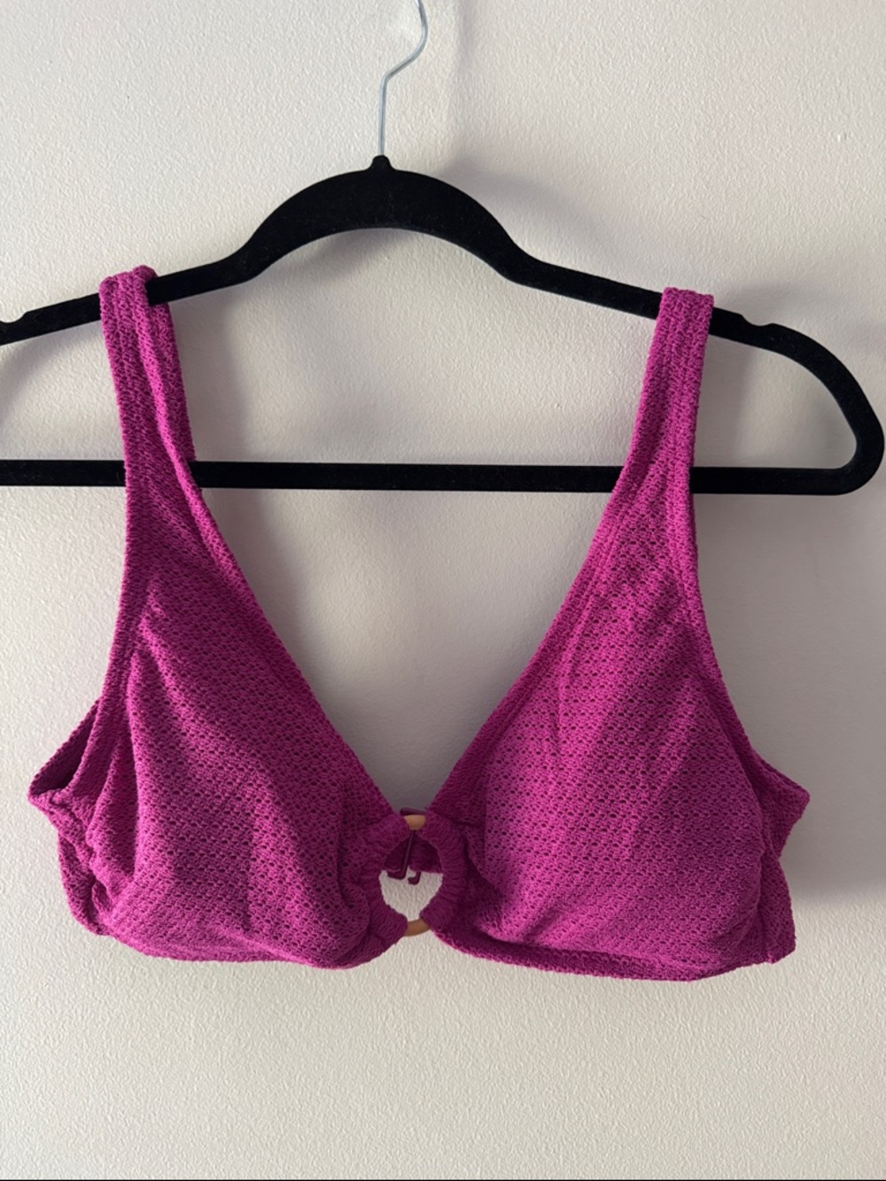 Old Navy Women’s Crochet Magenta Summer Swimsuit Bikini Top